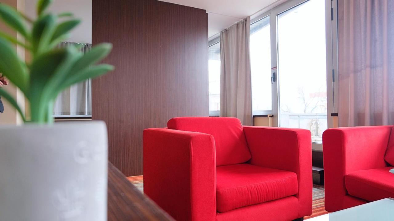 Hotel Richi 泽尼察 外观 照片